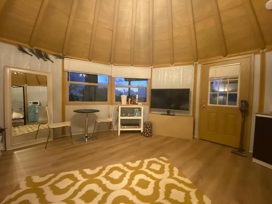 Glamping-Sky Dome Yurt-Tiny House-2 By Lavenders Field Villa Valley Center Eksteriør billede